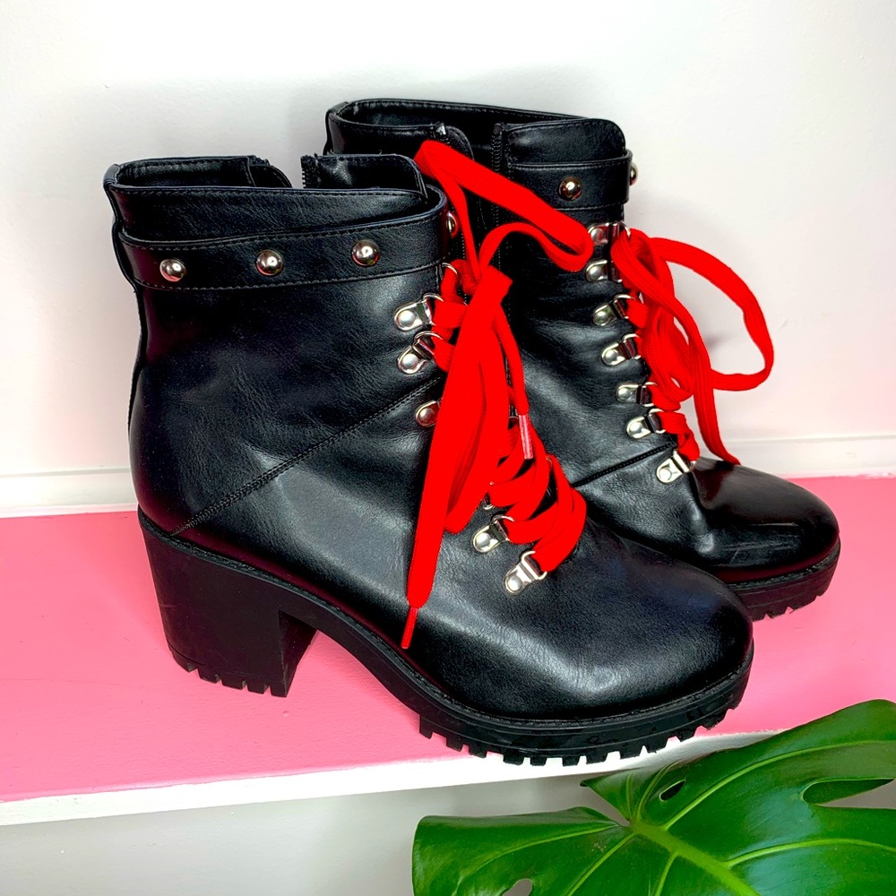 💃🏽🐼f21 size 10 boots